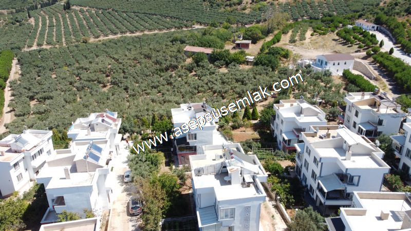 250 m2 Triplex Villa Bandırma Edincik Başak Sitesi'nde Deniz'e 1 - 4